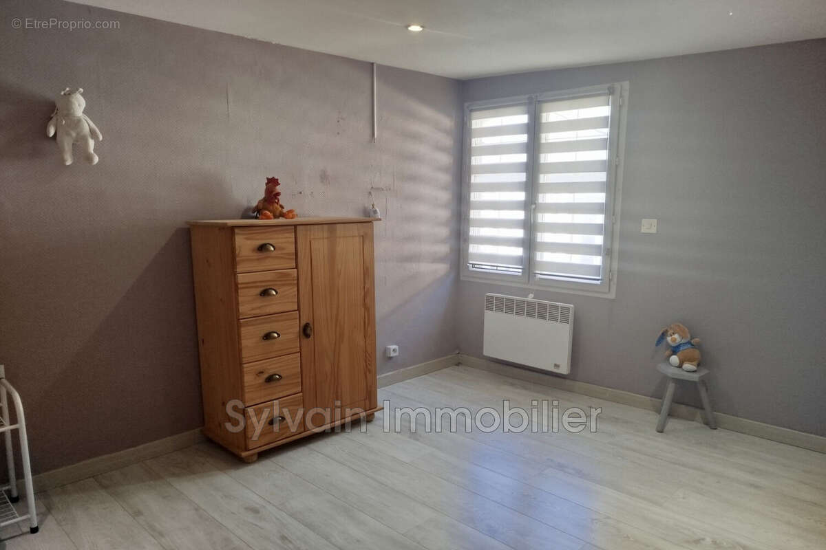 Maison 125 m² à Forges-Les-Eaux  - photo 7