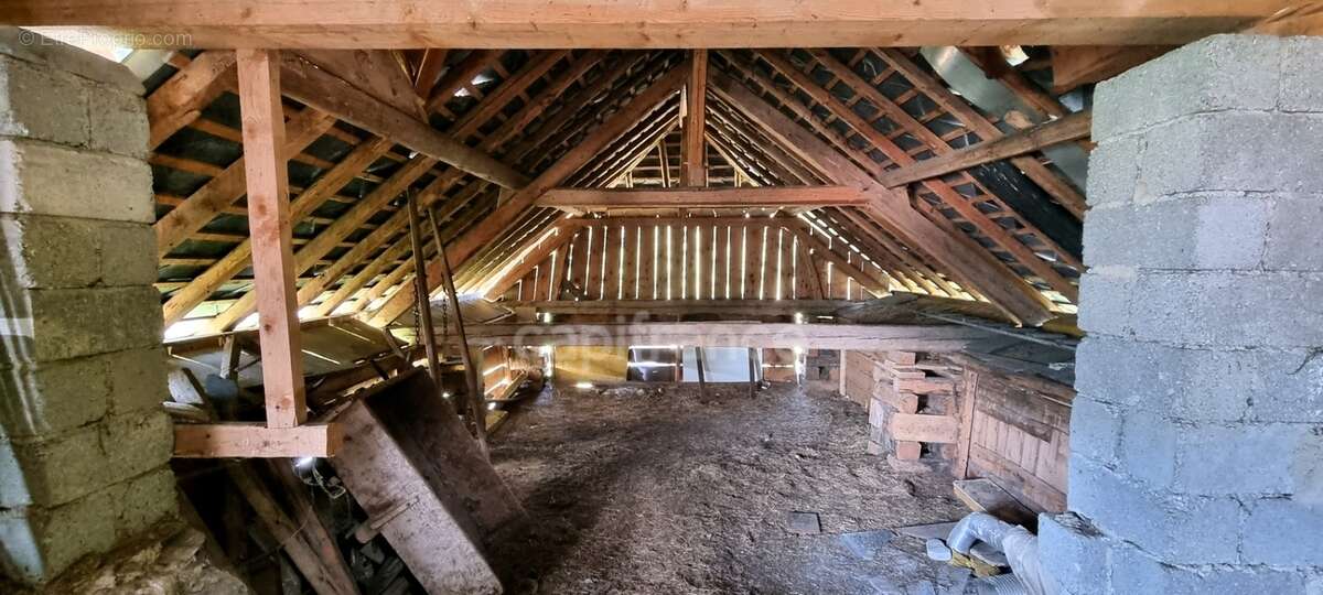 Maison T4 82m² avec Grange 300m² à rénover - photo 31
