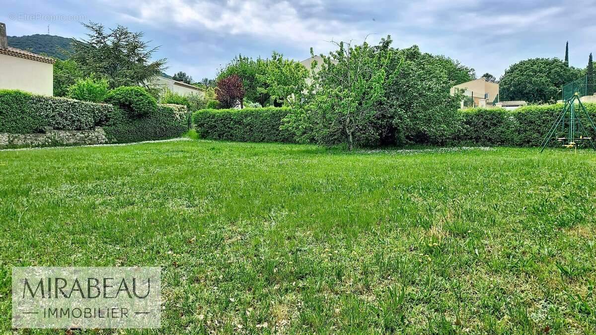 Terrain 728 m² à Mirabeau  - photo 2