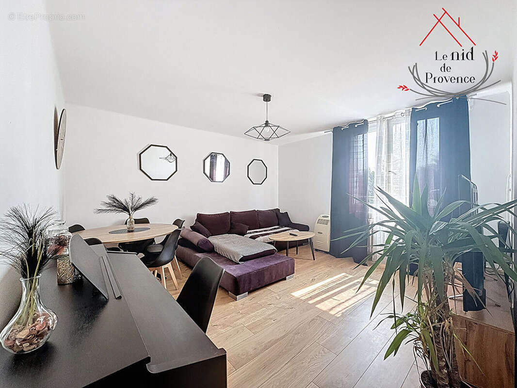 Appartement à SORGUES