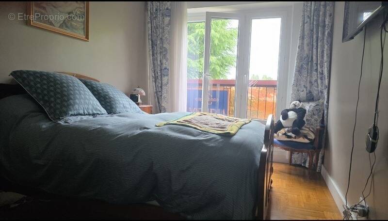 Appartement à CHILLY-MAZARIN