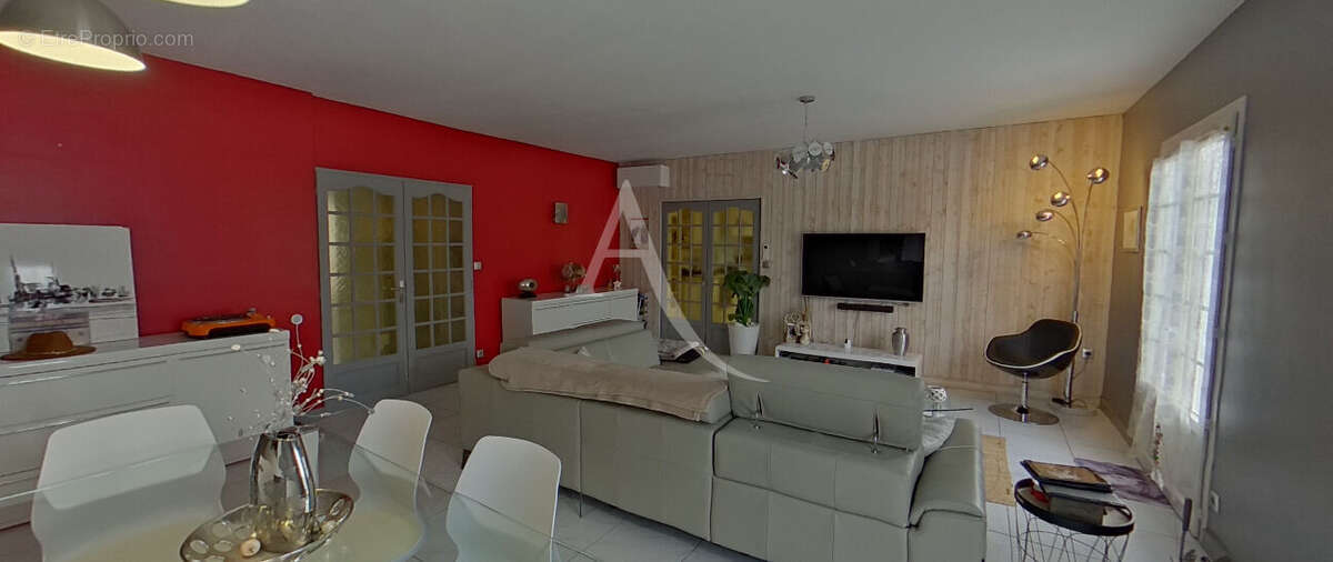 Maison à SAINT-SAVINIEN