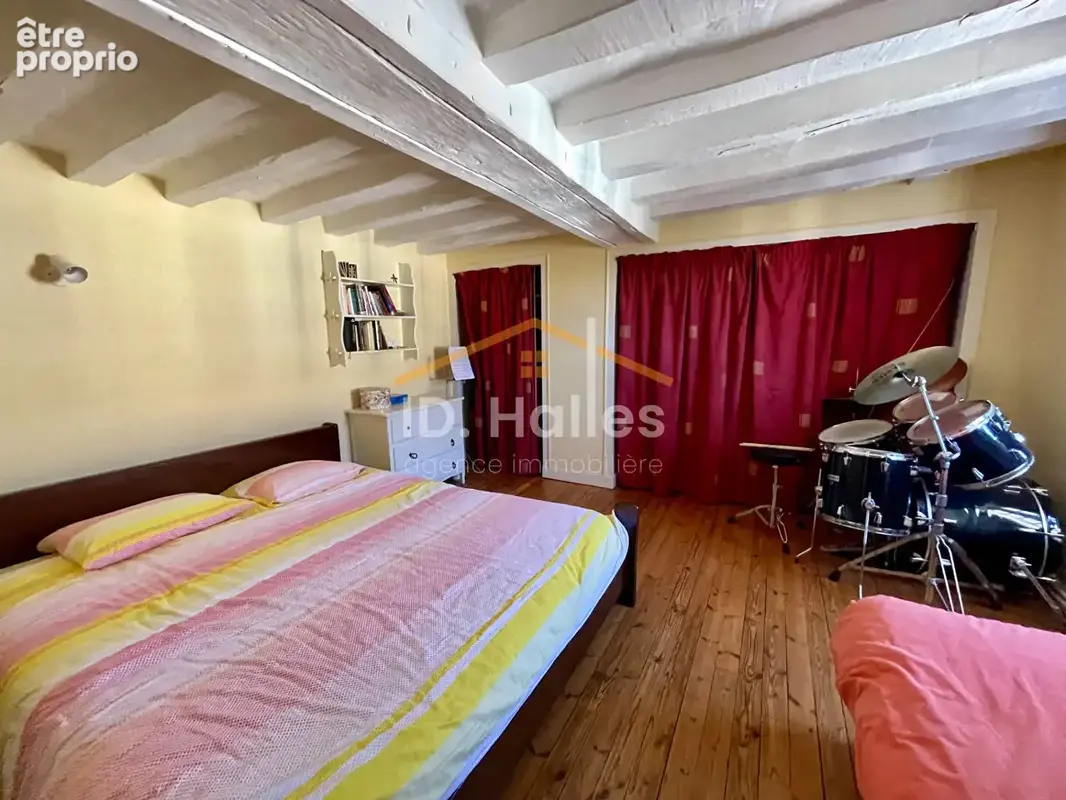 209 m² au c?ur de craon - photo 16