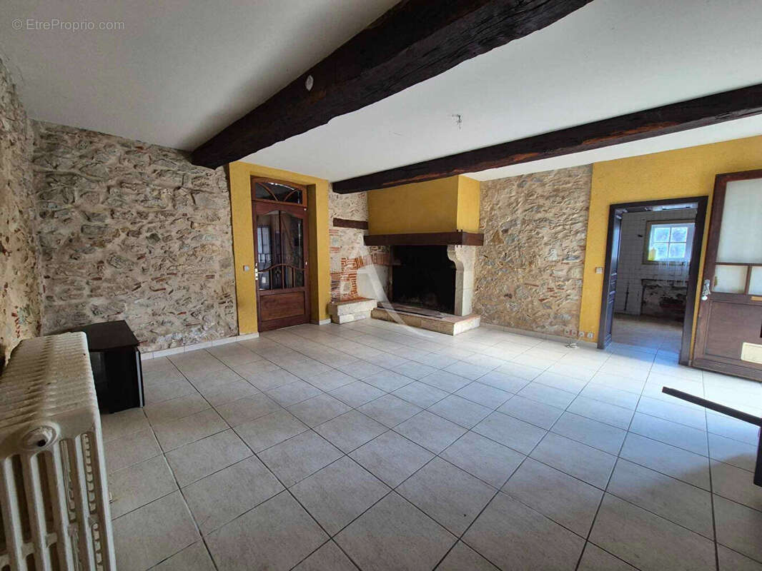 Maison à SAINT-JUSTIN