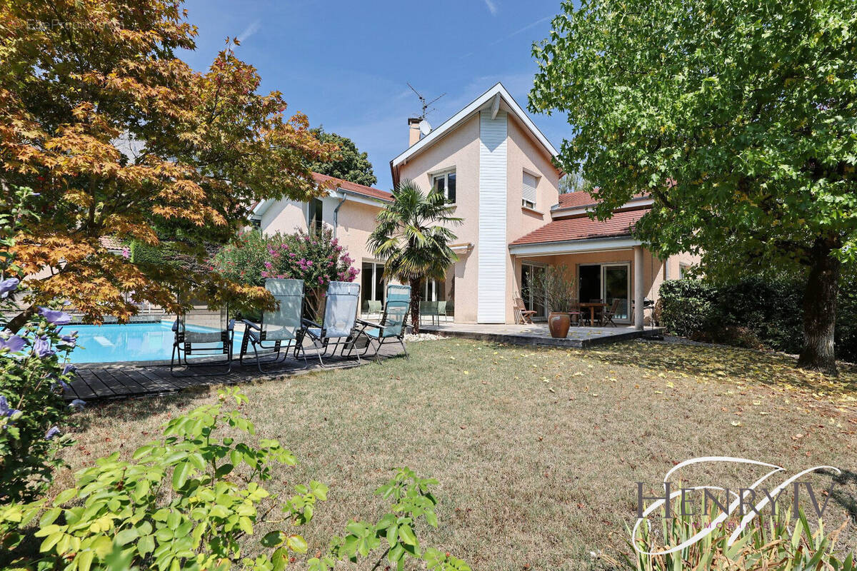 Maison à SAINT-ISMIER