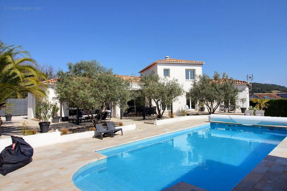 Maison à SAINT-MATHIEU-DE-TREVIERS