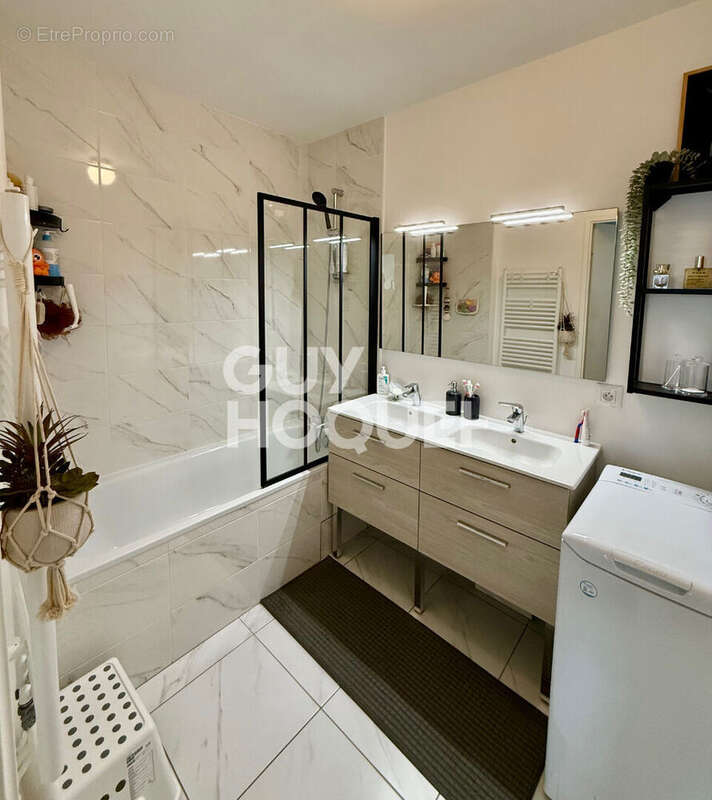 Appartement à ROSNY-SOUS-BOIS