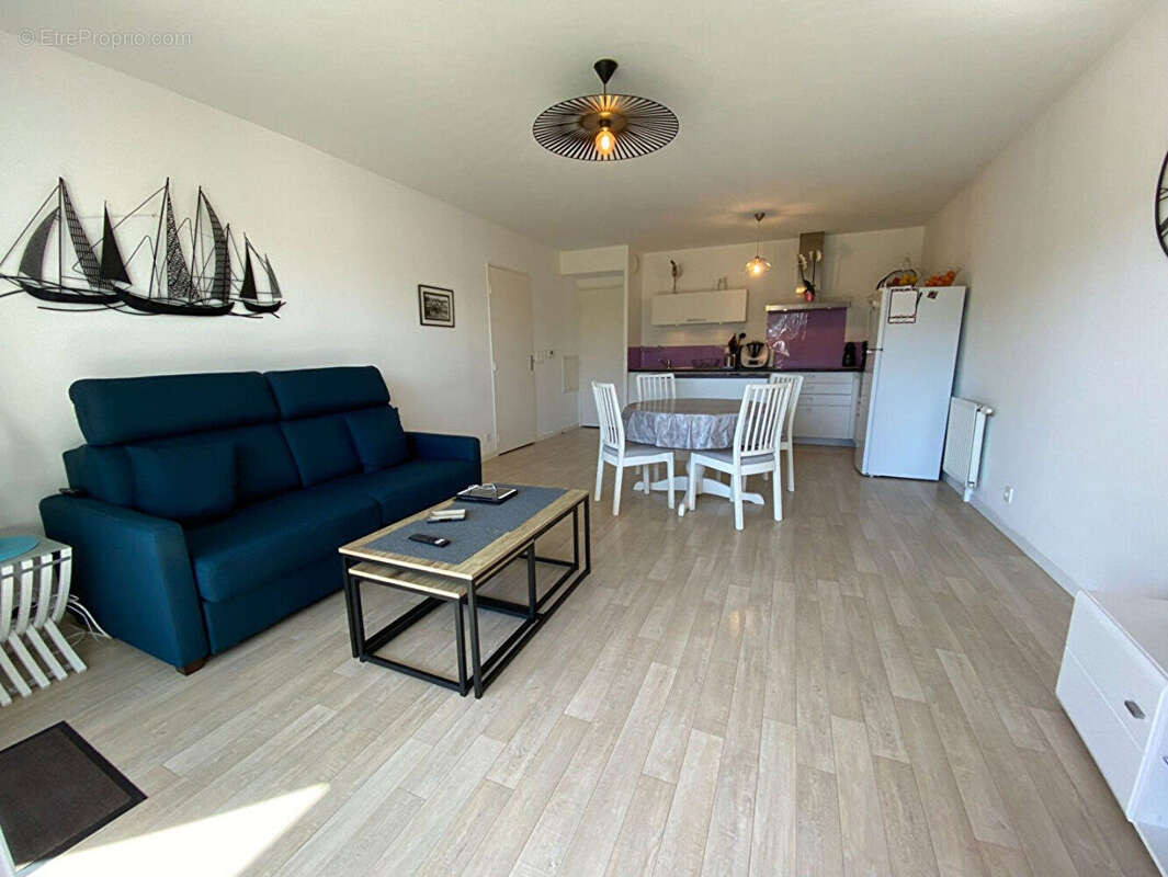Appartement à SENE