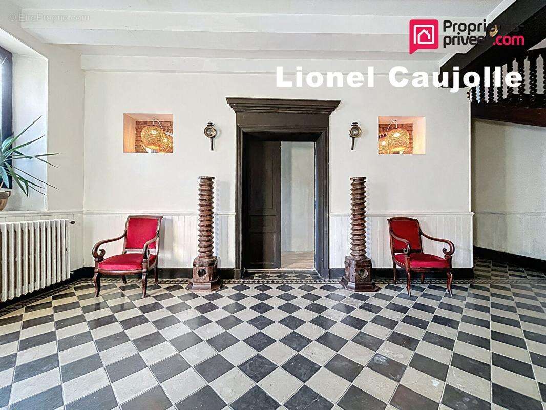 Maison à LISLE-SUR-TARN