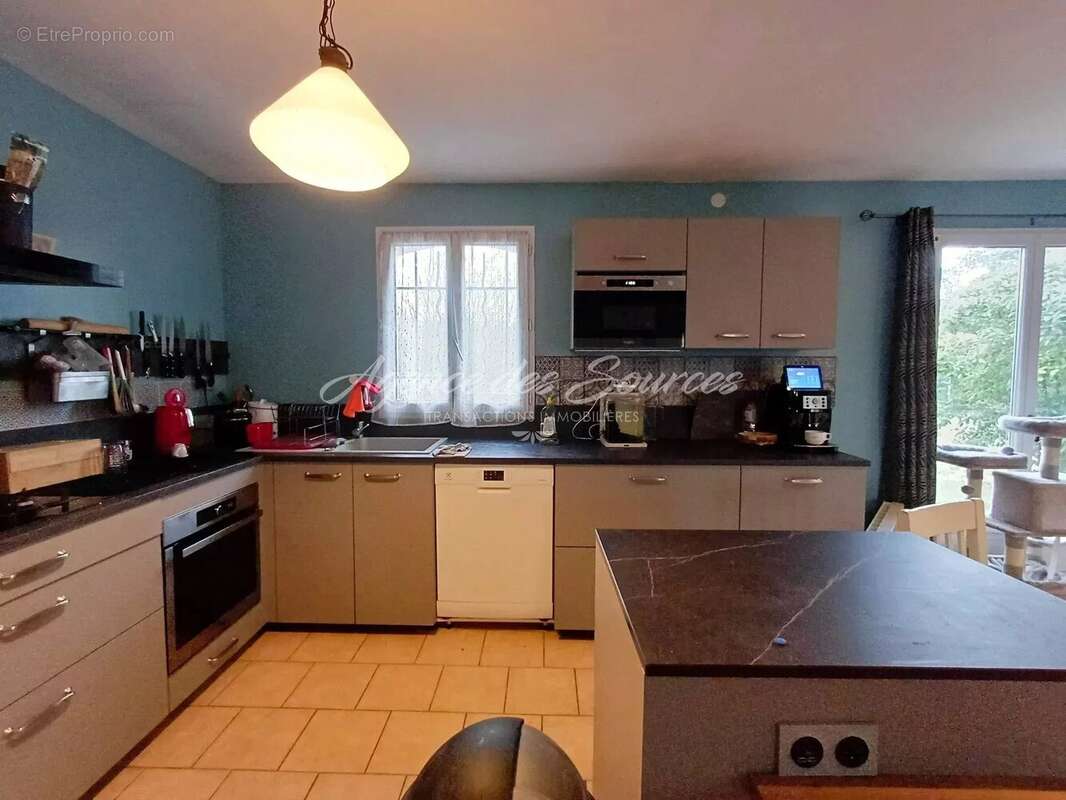 Maison à BRUE-AURIAC