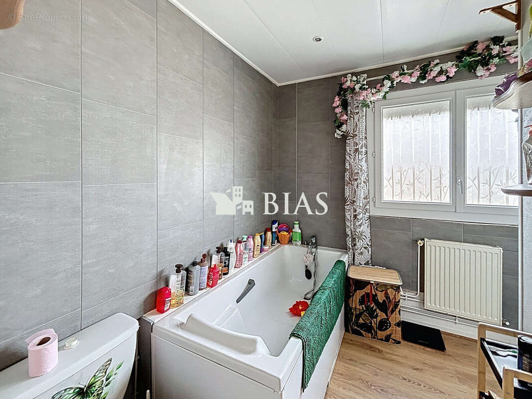 Maison à CAUDEBEC-LES-ELBEUF