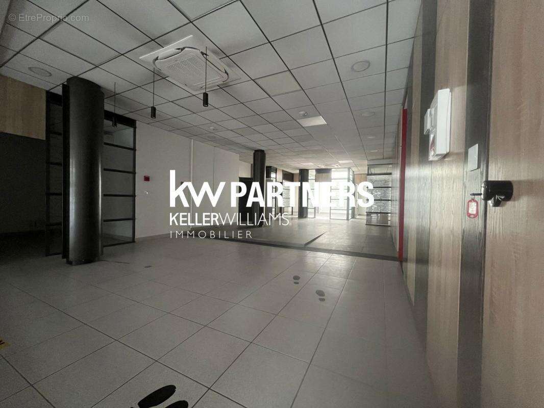 Commerce à LE BOUSCAT