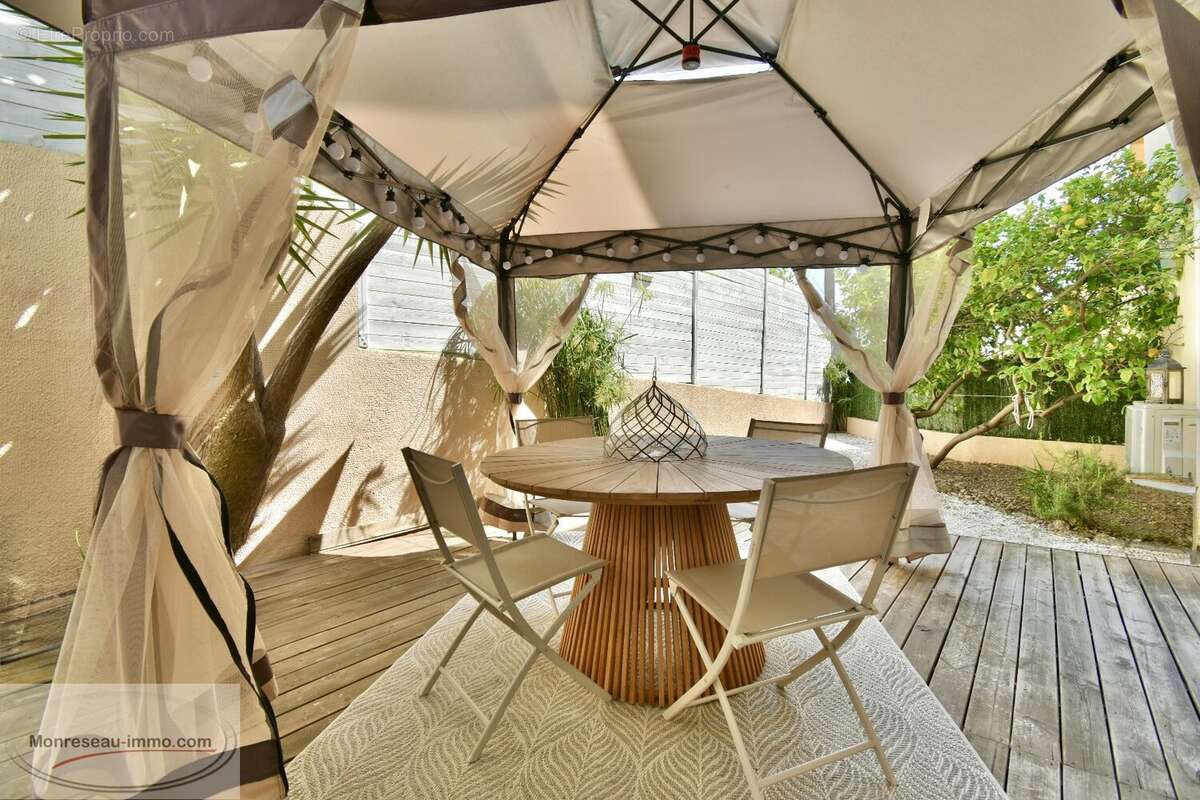 Appartement à LE CANNET