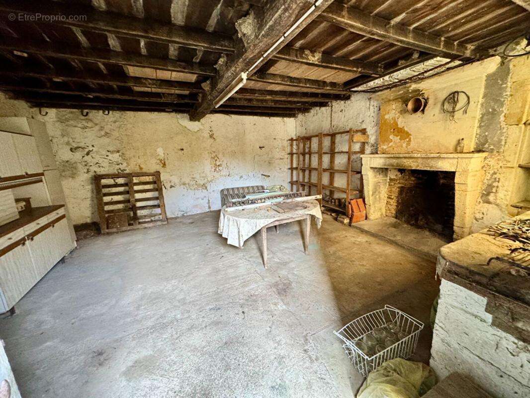 Maison à CHERVES-RICHEMONT