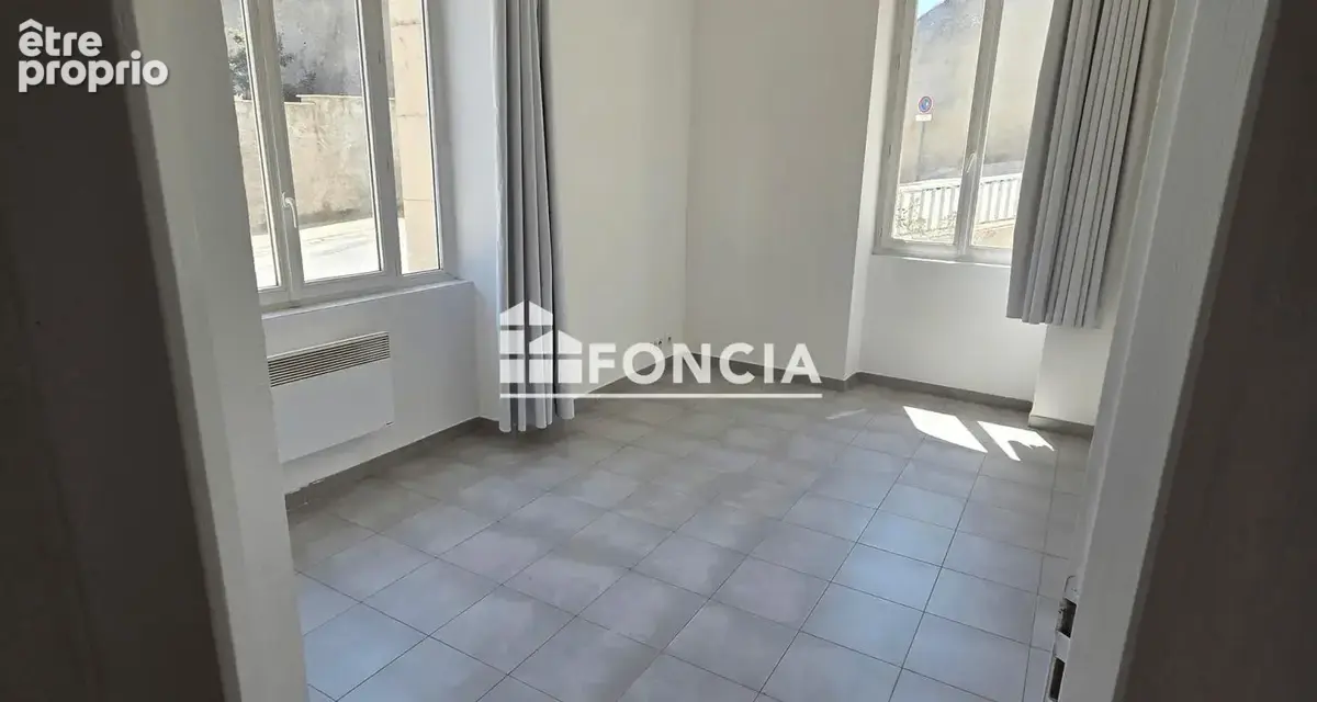 Valensole, très bel et spacieux appartement T3 de 70 m2 entièrement refait à neuf - photo 6