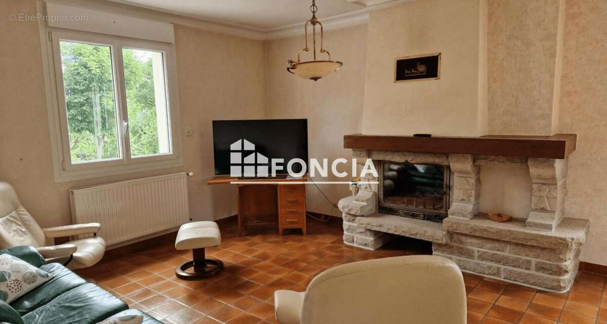 Maison à PLOUER-SUR-RANCE