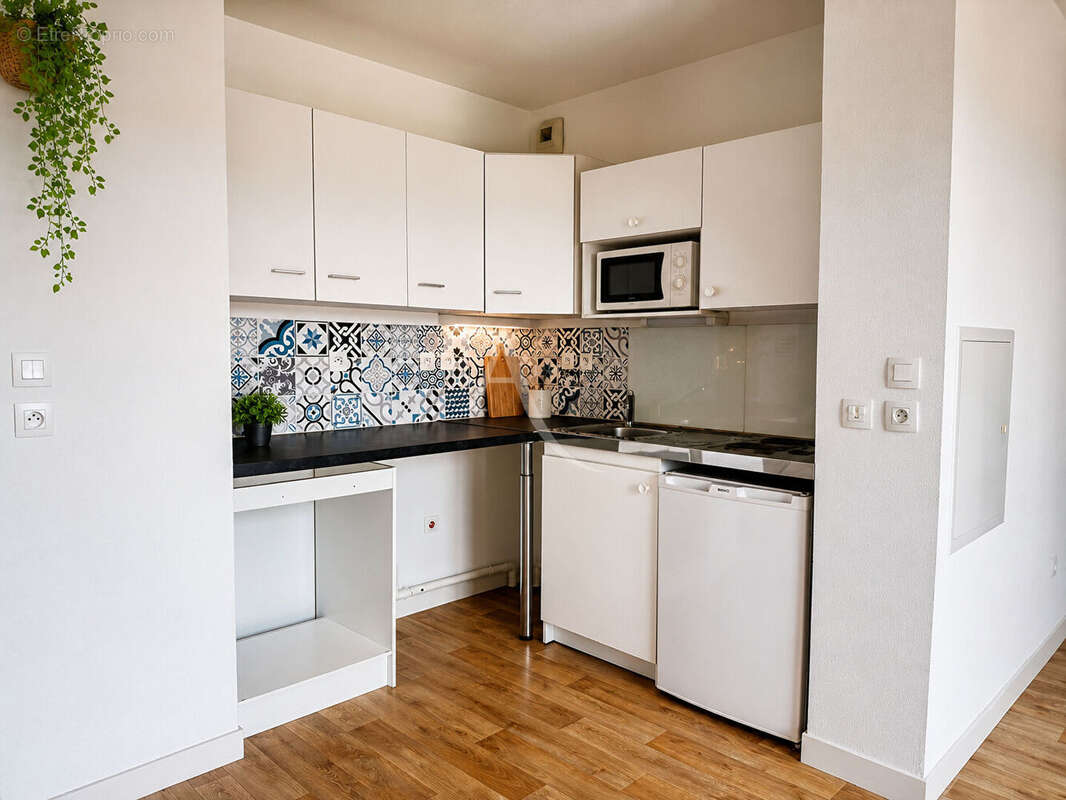 Appartement Nantes 2 pièces 43 m2 - Recteur Schmitt - terrasse - stationnement sécurisé - photo 2