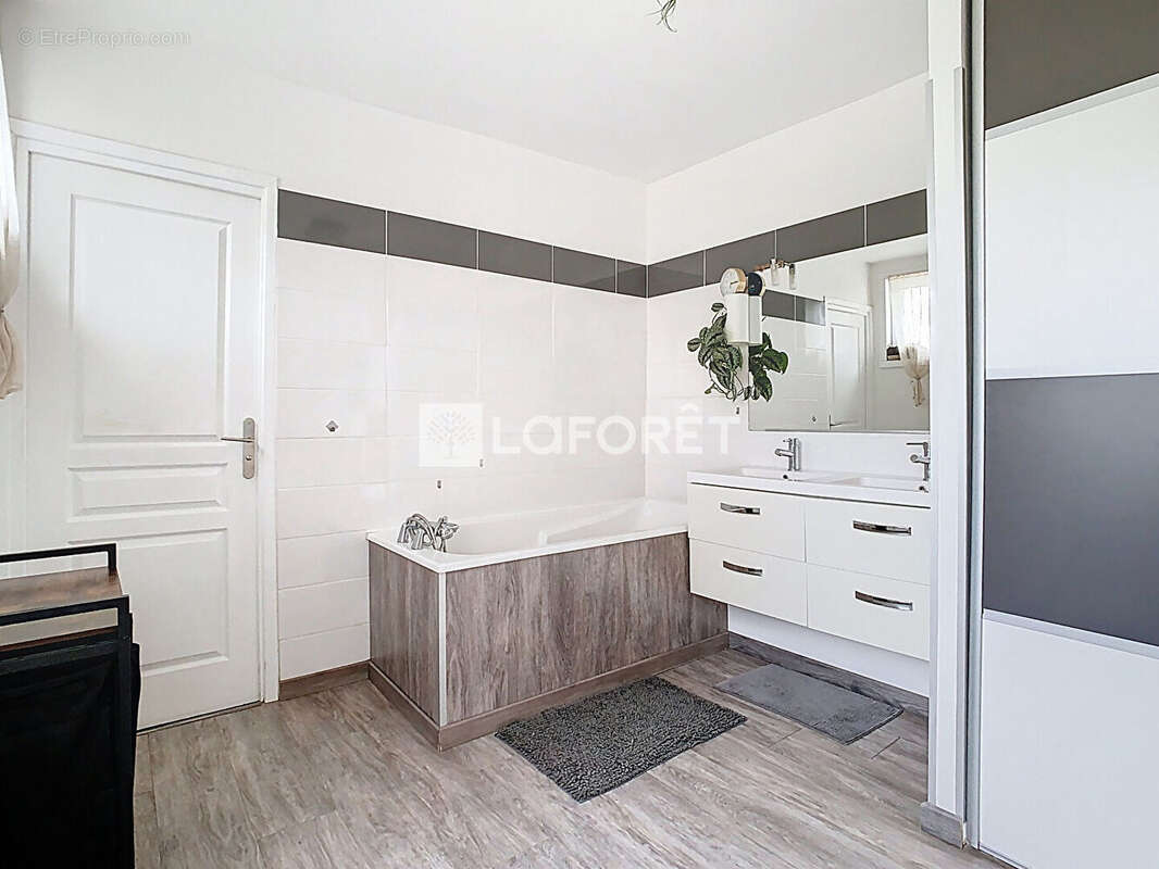 Maison à STEENBECQUE