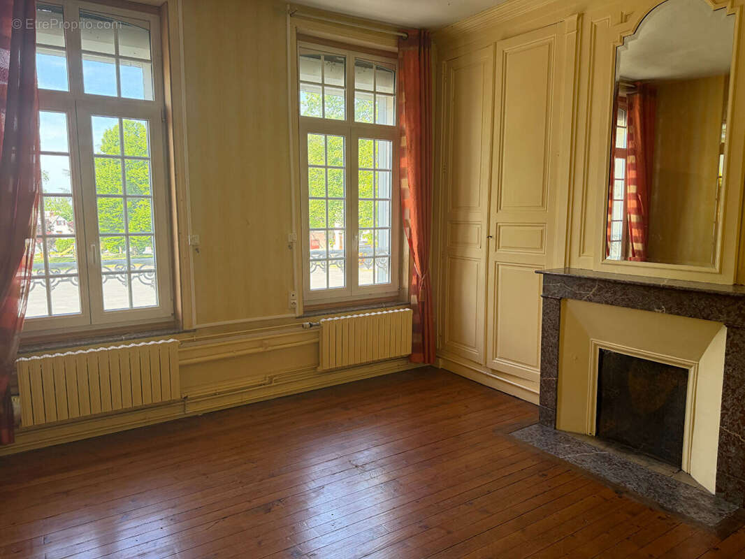 Maison à SAINS-RICHAUMONT