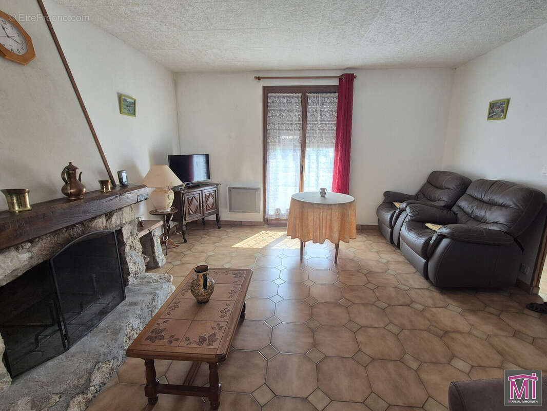 Maison 98 m² à Mareuil-Sur-Ourcq  - photo 3