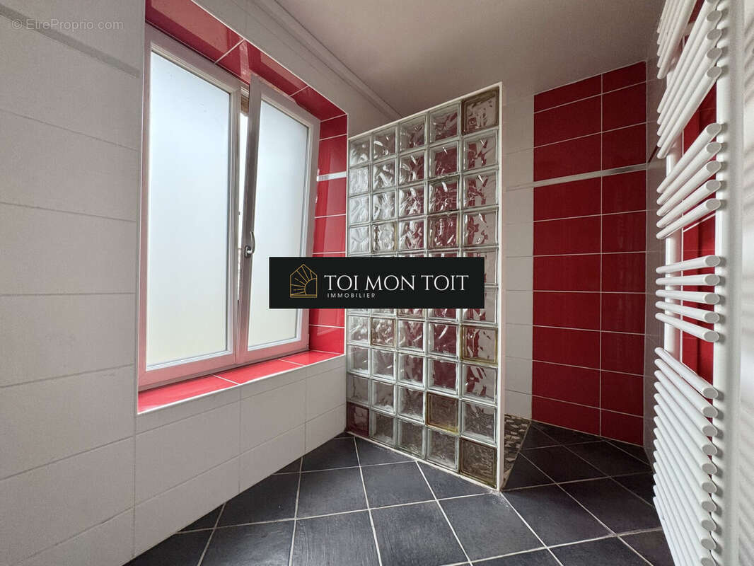 Maison 66 m² à Thiers-Sur-Theve  - photo 7