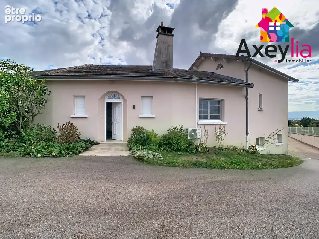 A vendre- perreux: maison sur terrain de 2571 m2 avec piscine couverte et garage indépendant avec abri - photo 2