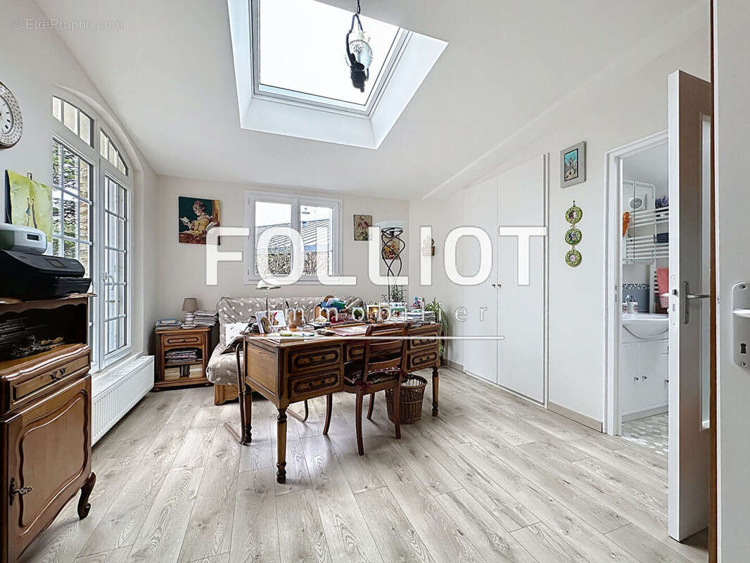 Maison à COURSEULLES-SUR-MER