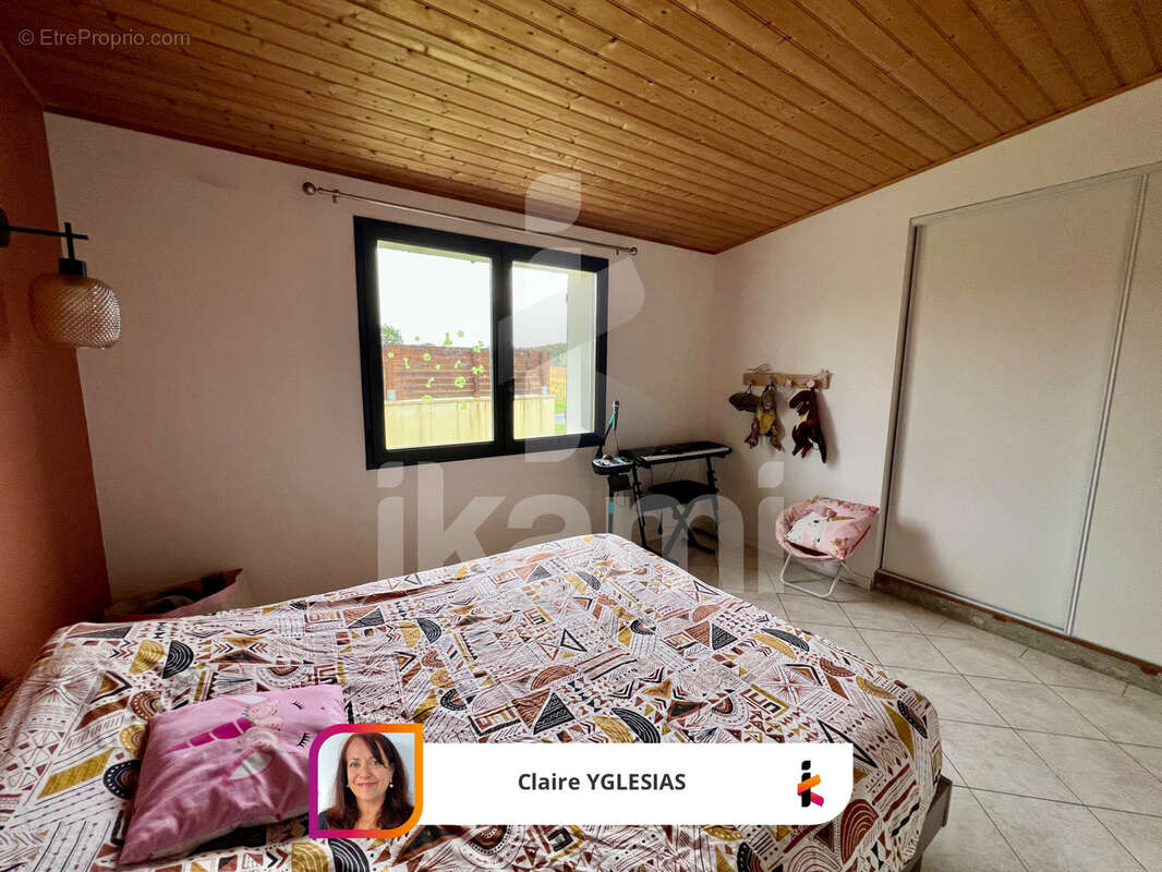 Maison à COURS-DE-PILE