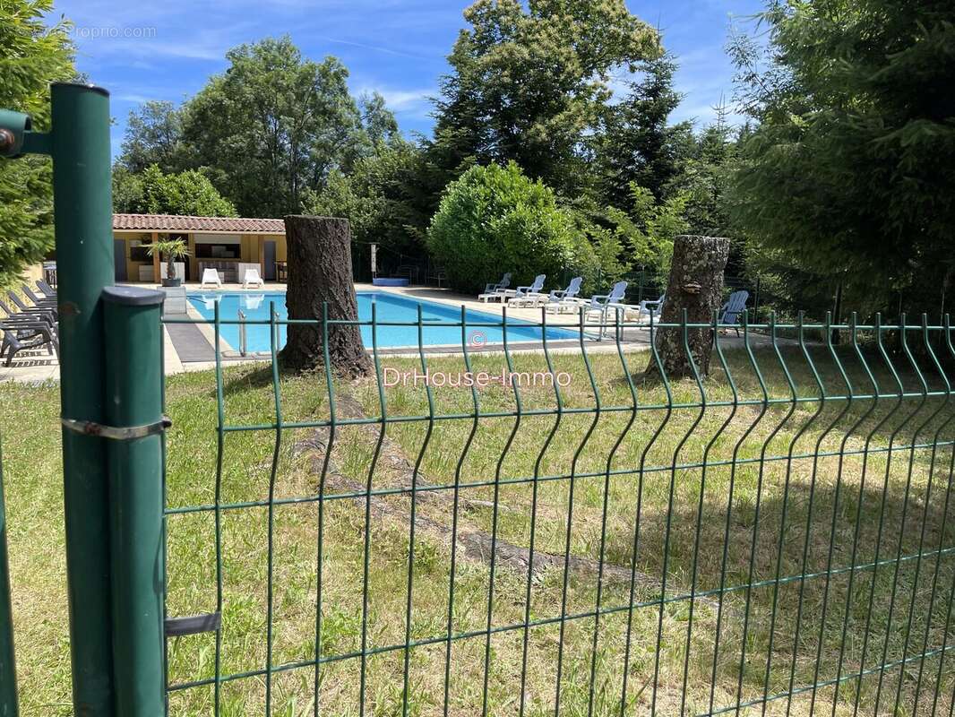 Maison à SAINT-APOLLINAIRE-DE-RIAS