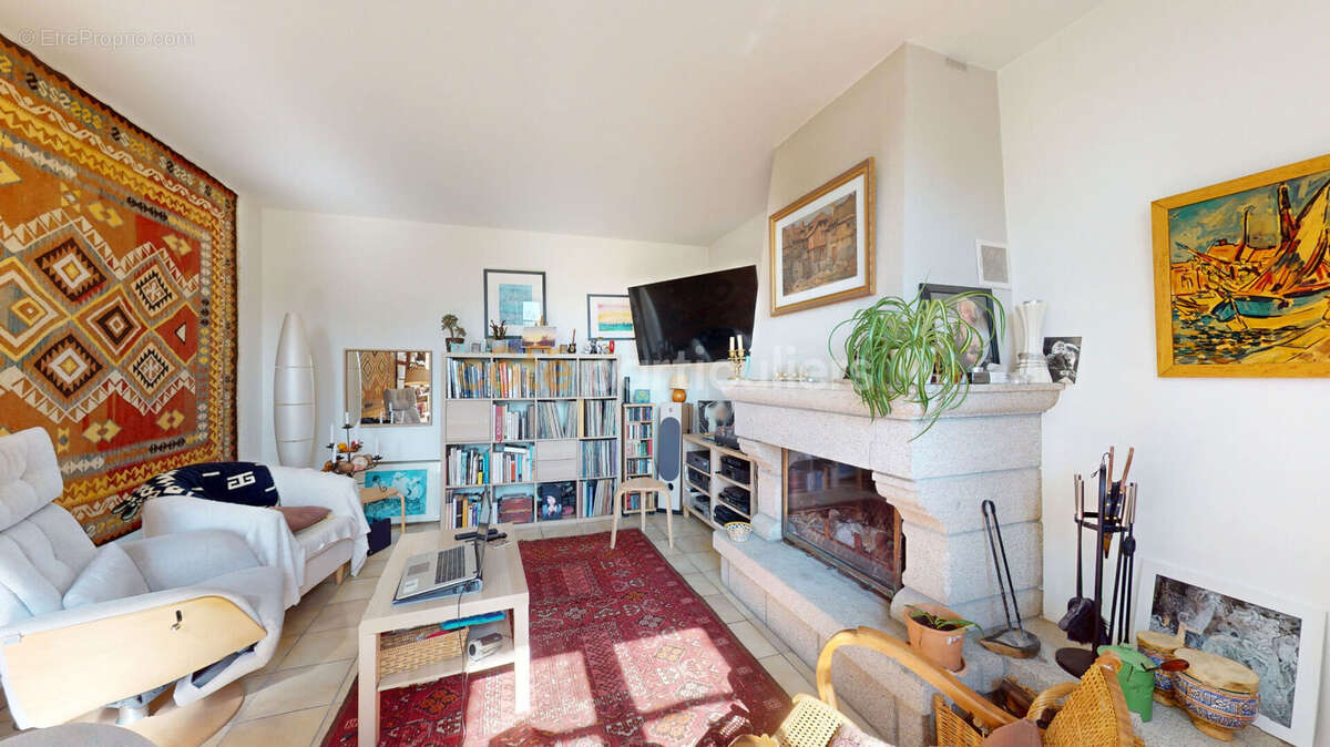 Maison à SAVIGNY-LE-VIEUX