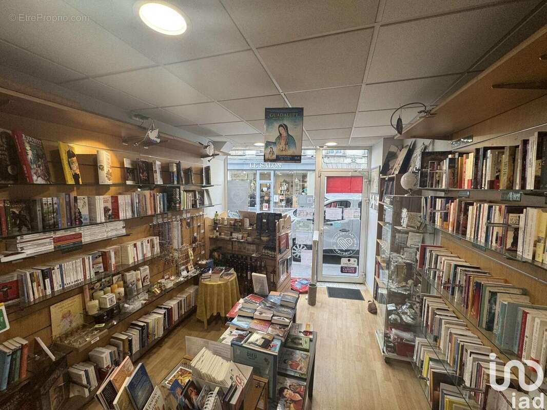 Photo 4 - Commerce à FONTAINEBLEAU