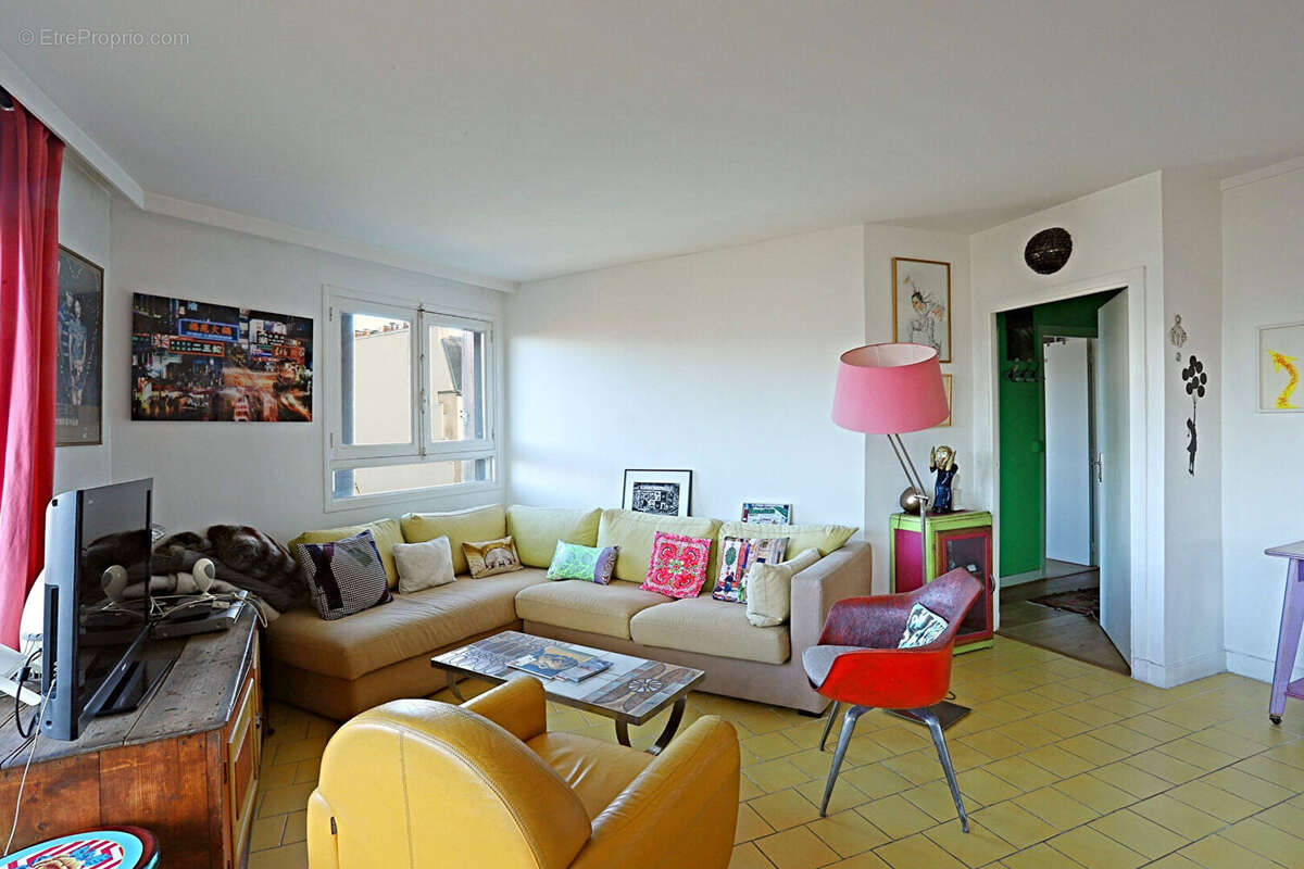 Appartement à PARIS-18E