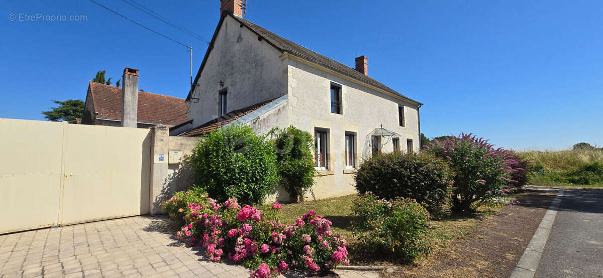 Maison de caractère 5 chambres avec dépendances et grand terrain - photo 14