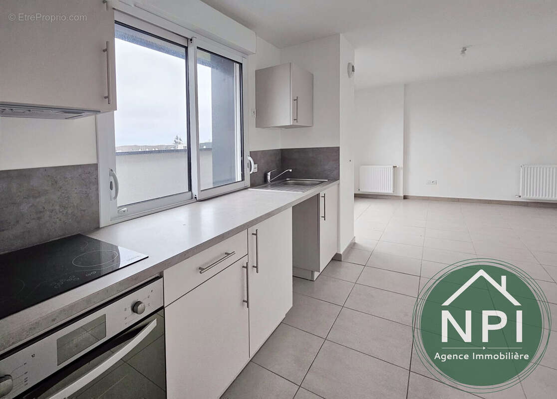 Appartement à VAUX-LE-PENIL