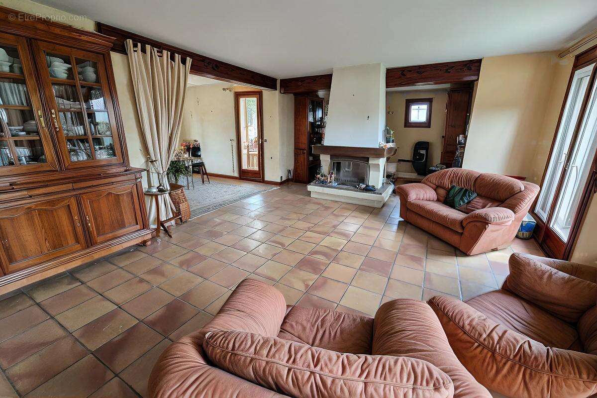 Maison à AIGREMONT