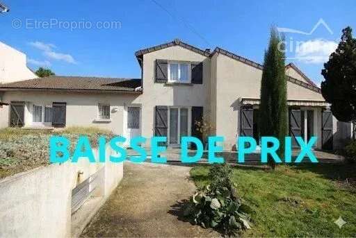 Maison à CHAMPS-SUR-MARNE