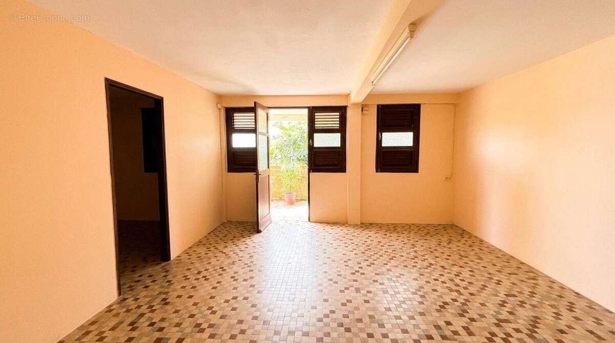 Photo 2 - Maison à FORT-DE-FRANCE