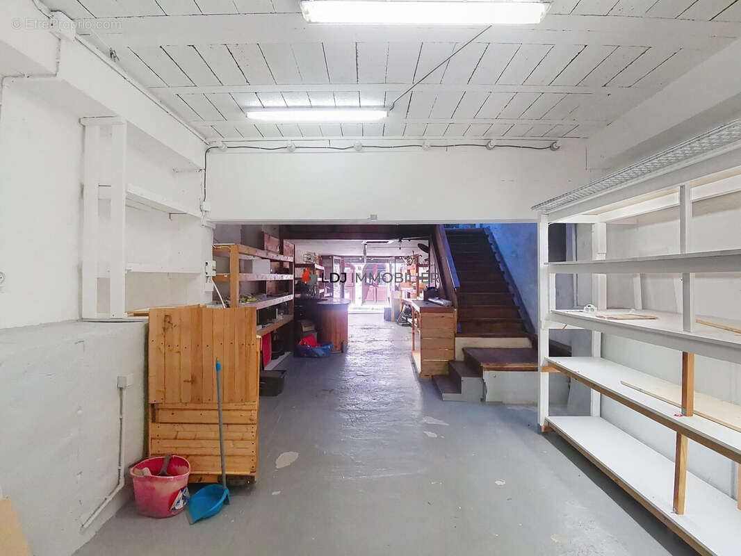 Commerce à VILLEFRANCHE-DE-CONFLENT