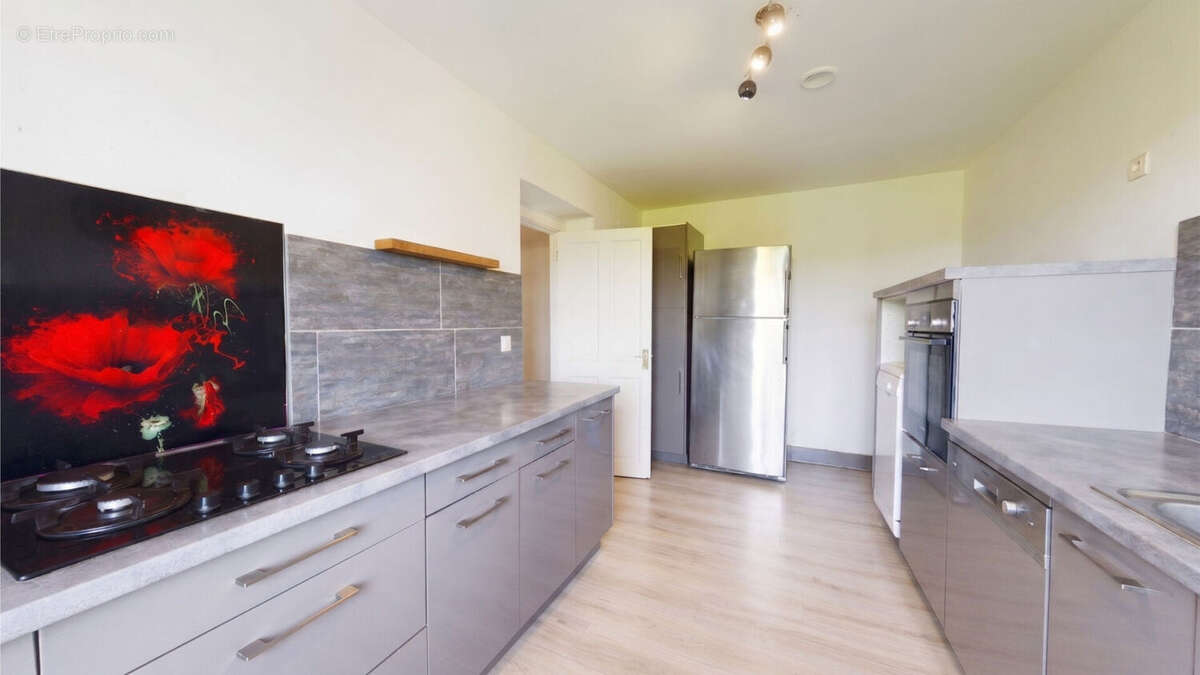 Maison T5 138 m² vue panoramique, suite parentale et jardin à 2 min du centre - photo 5
