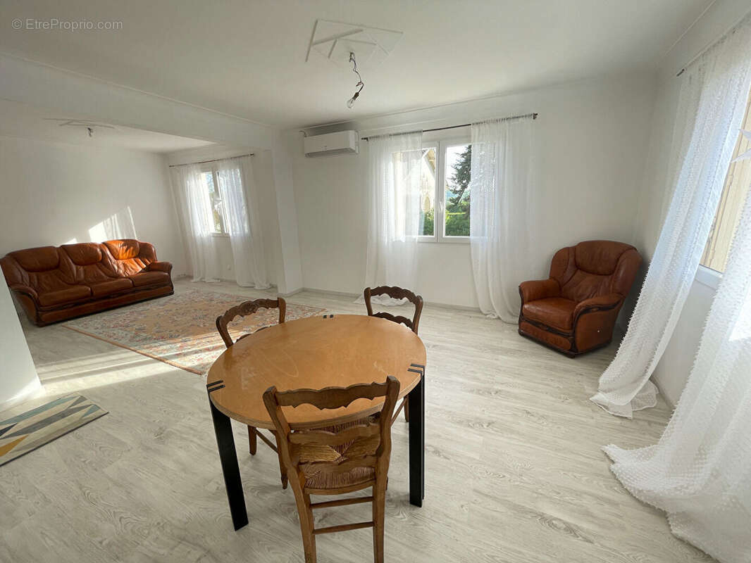 Maison à TRENTELS