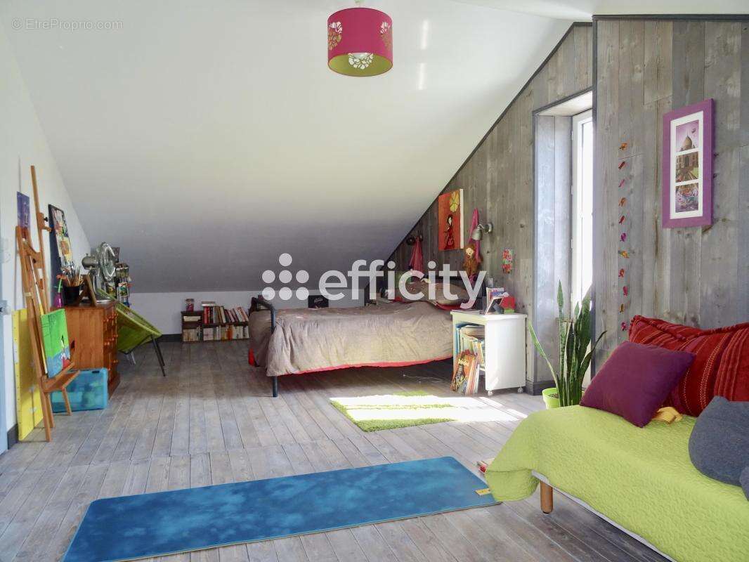 Maison 215 m² à Bourcefranc-Le-Chapus  - photo 8