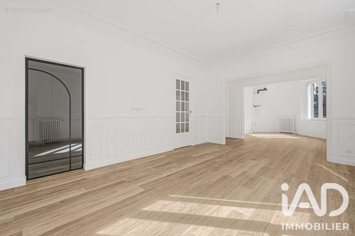 Photo 5 - Appartement à GENNEVILLIERS