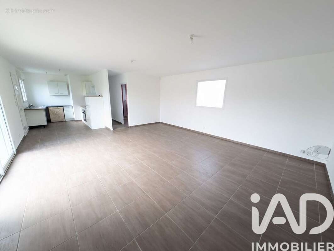 Photo 2 - Maison à COUTRAS