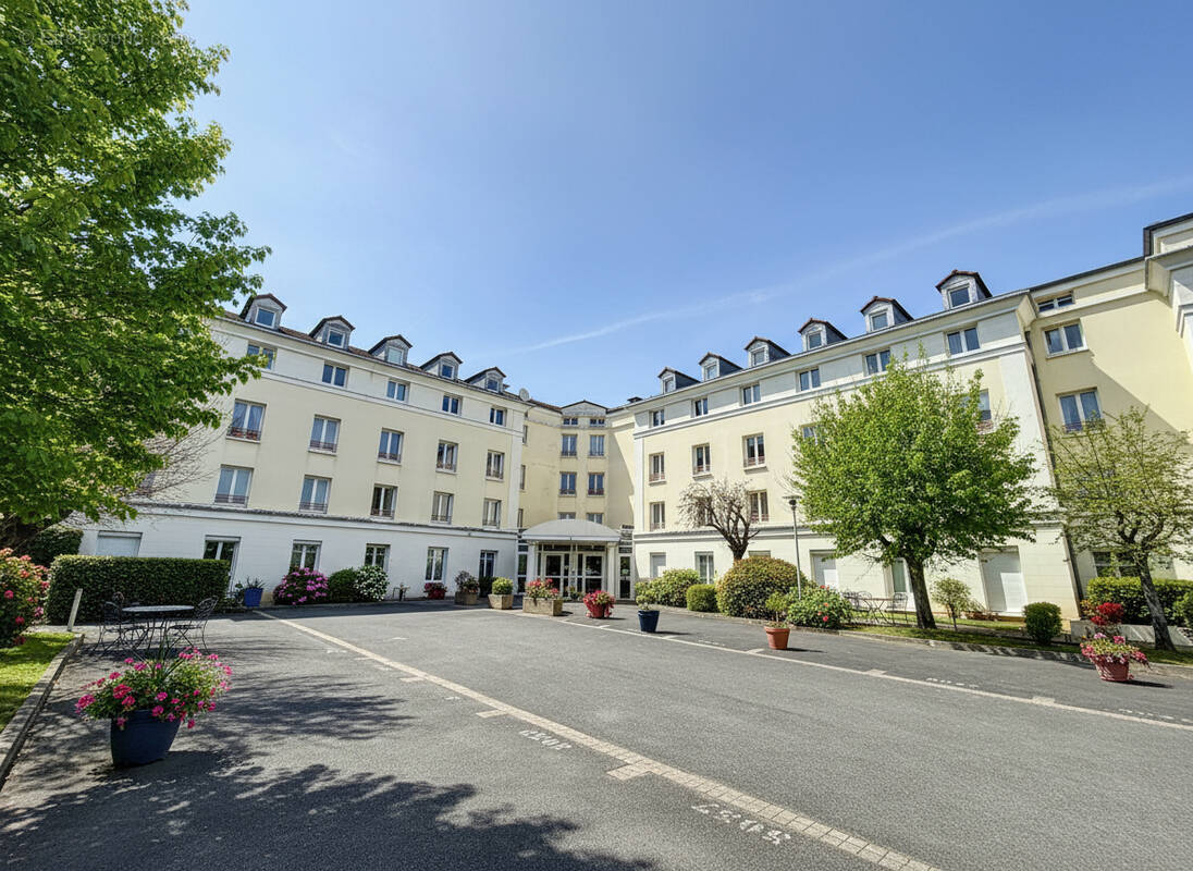 Appartement à BUSSY-SAINT-GEORGES
