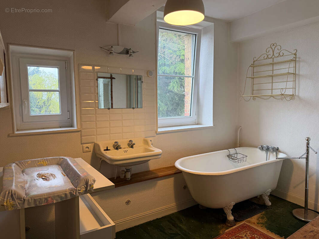 Maison à MONTIGNY-SOUS-MARLE