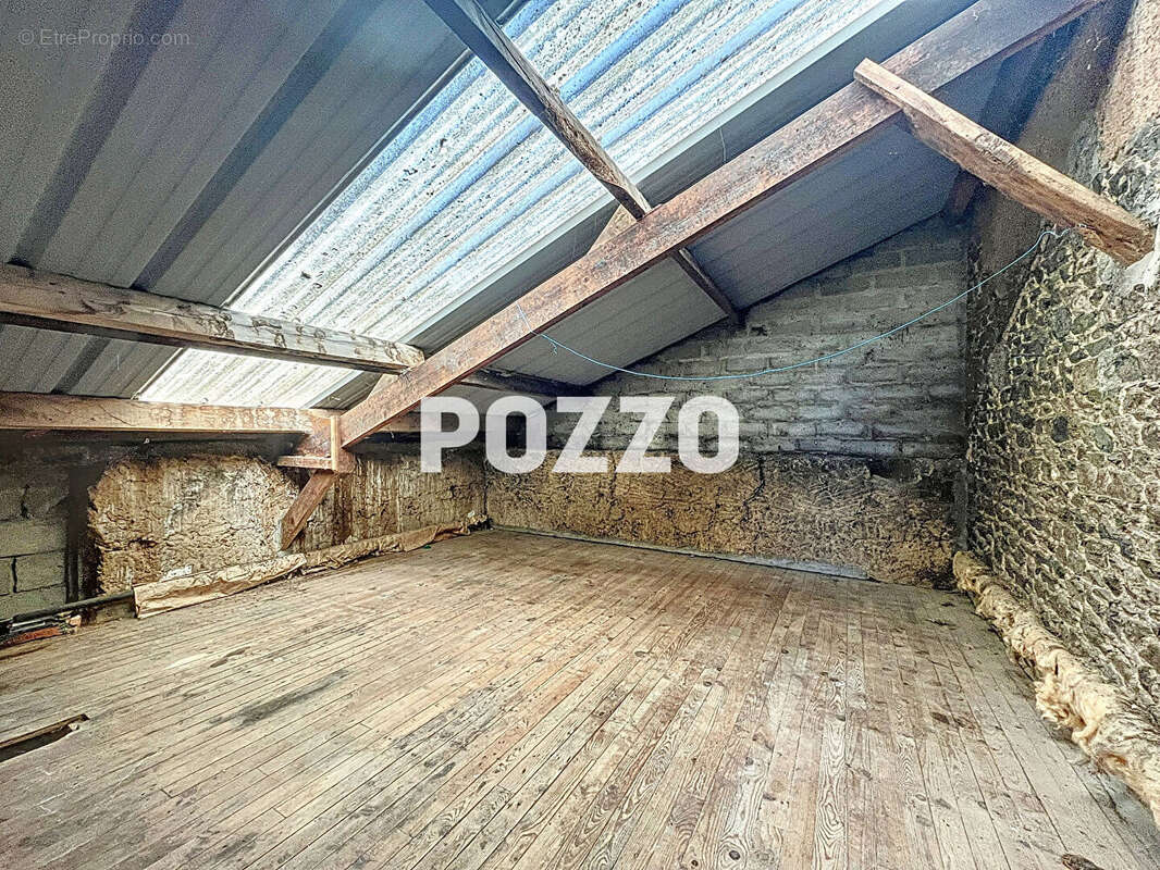 Maison à SAINT-SAUVEUR-LENDELIN