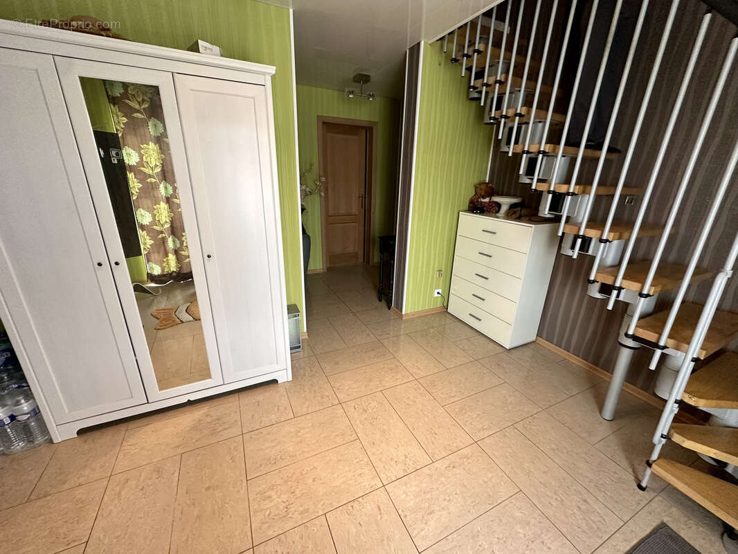 Maison à CHARENCY-VEZIN