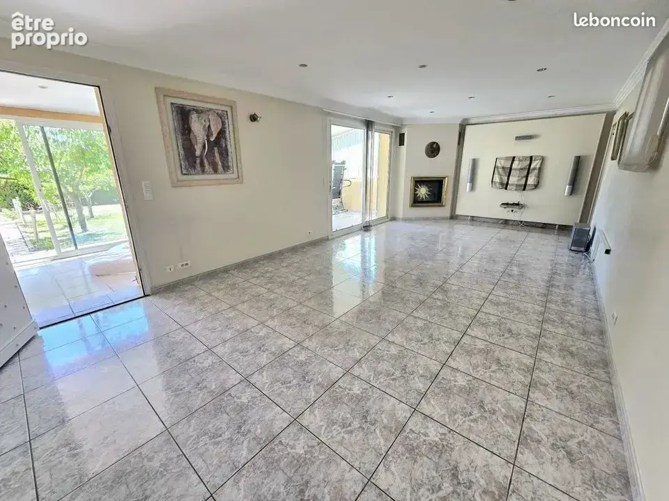 Maison T8 190 m² /jardin 730 m² + dépendance 