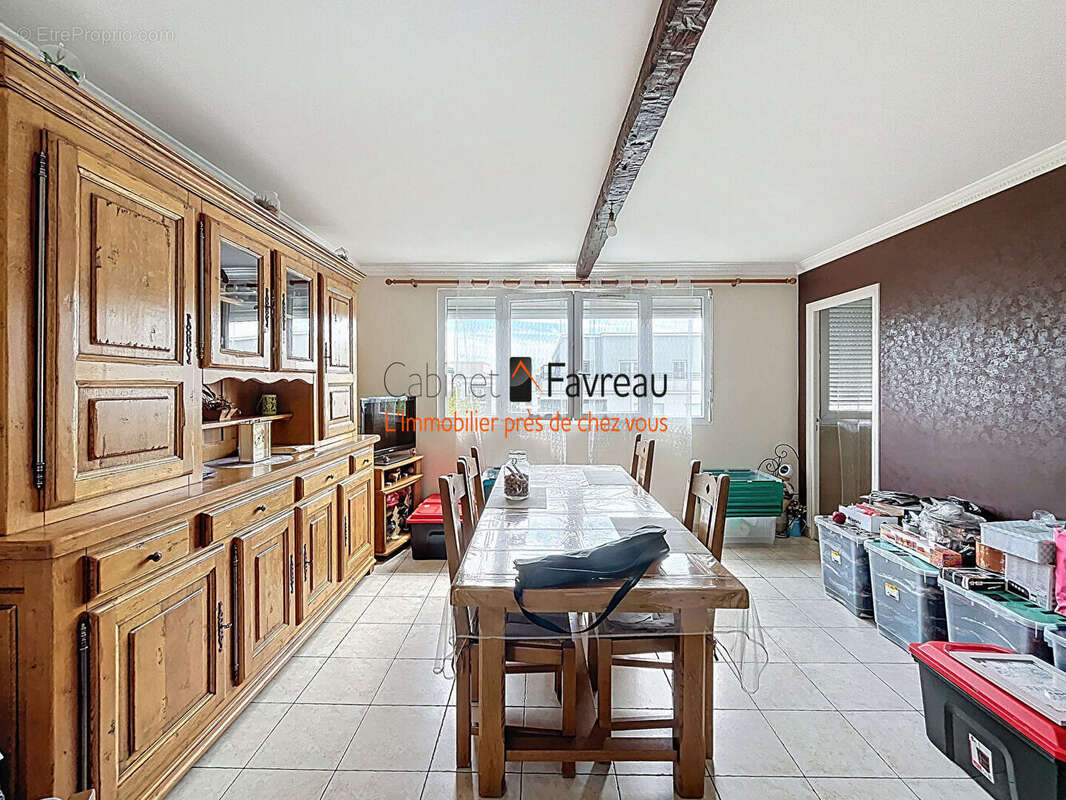Appartement à THIAIS