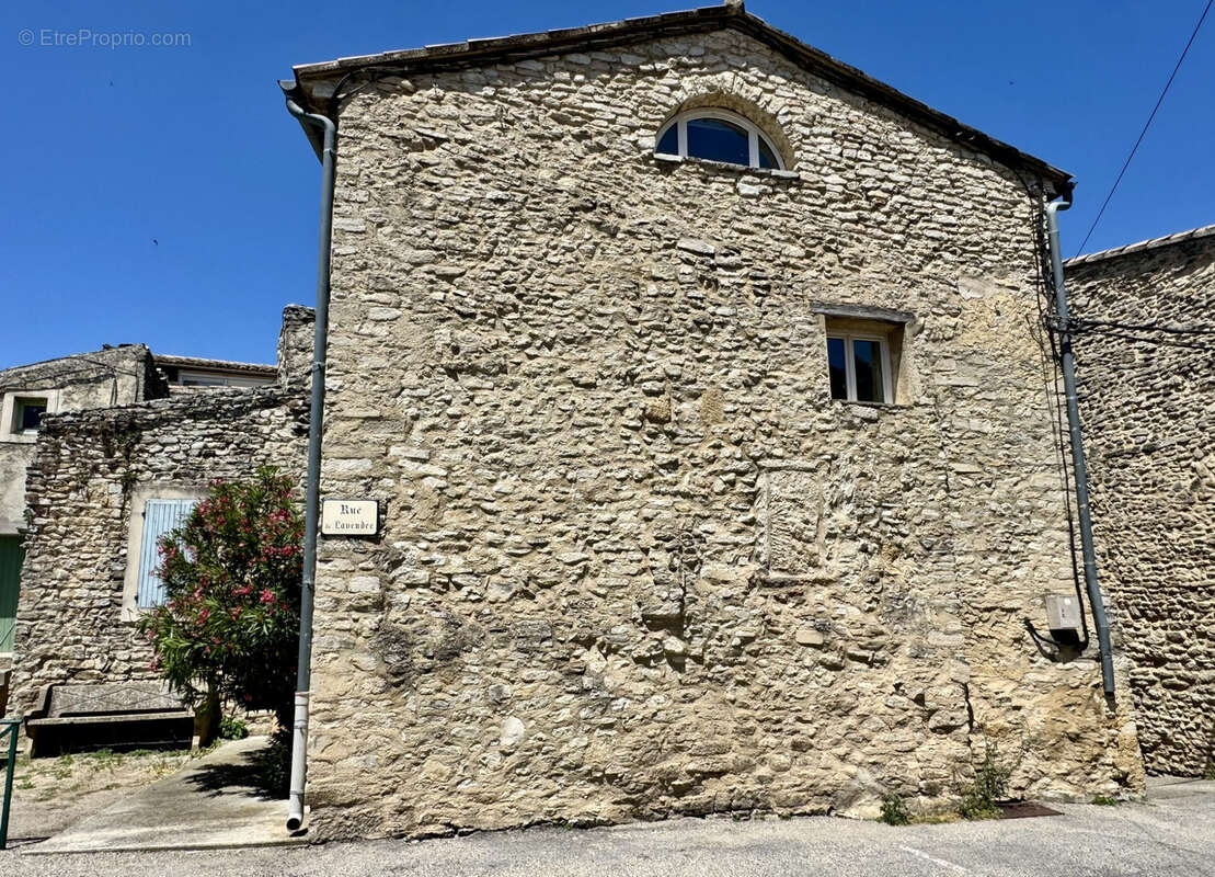 Maison à GRIGNAN